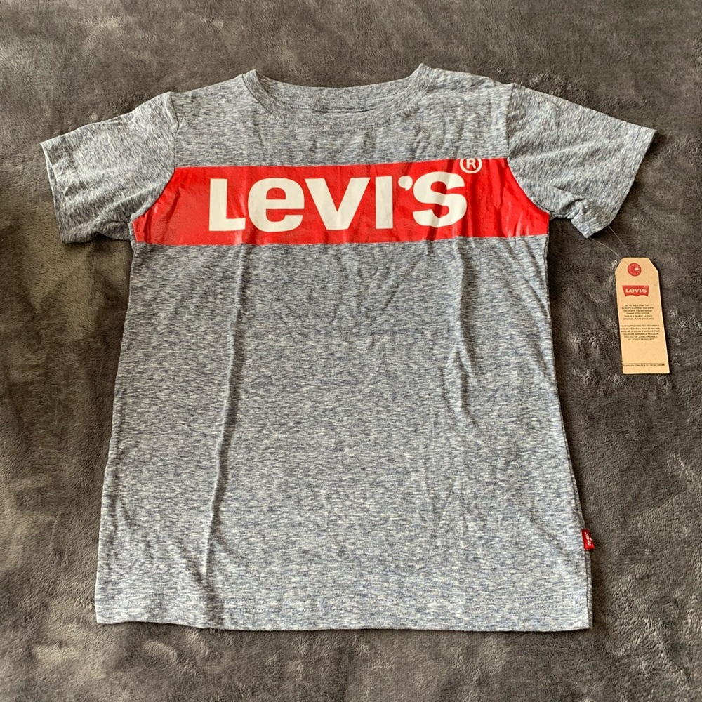 Levi’s Tee